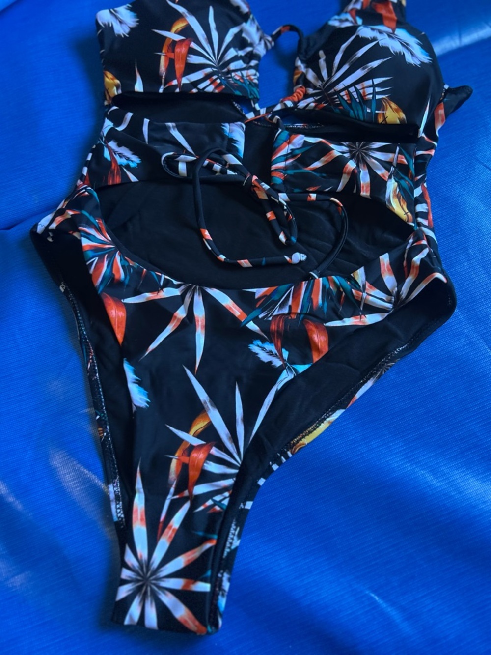 Yira one piece swimsuit black size Med - Picture 4 of 11
